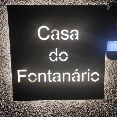 Casa Do Fontanario Em *