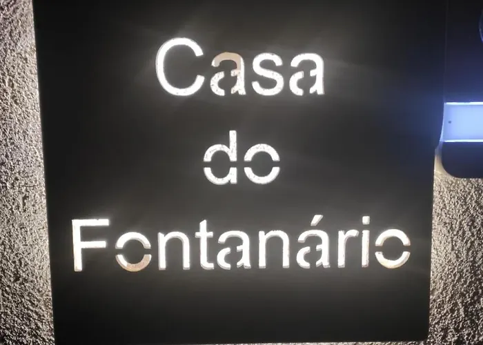 Casa Do Fontanario Em *